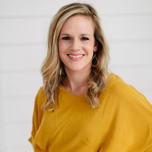 Meet your Posher, Whitney